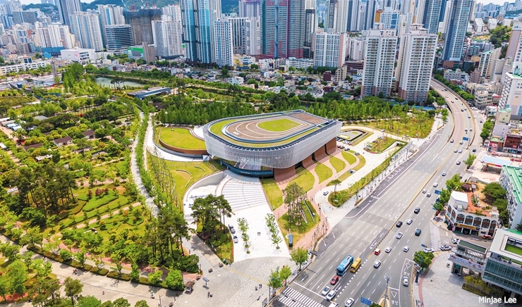 2-1 부산콘서트홀 드론_이민재_cw16